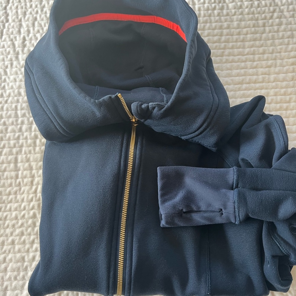 Lululemon dark blue with bright orange stripe thick sweatshirt